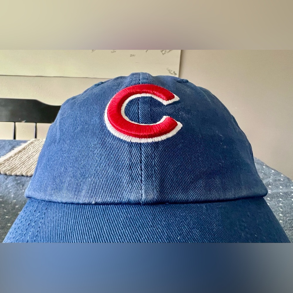 Chicago Cubs fitted hat SMALL